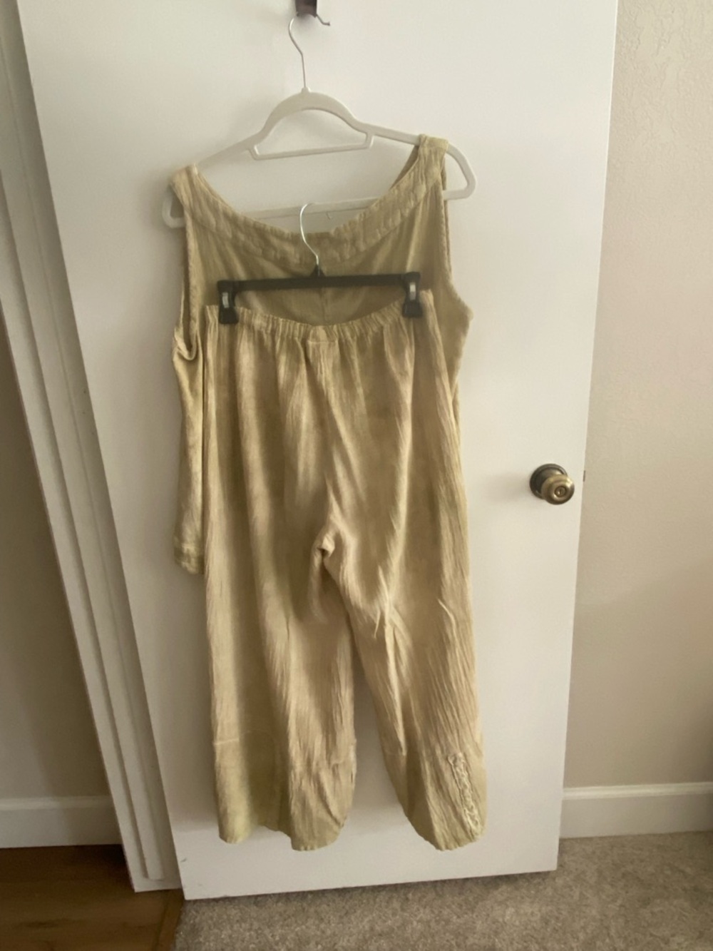 Oh My Gauze! Two piece Beige Textured V-Neck Top and wide leg pants. - Picture 2 of 9